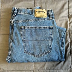 Levi Strauss signature fit jeans